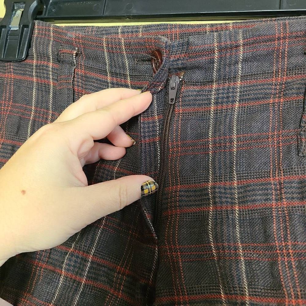Revicci Plaid Bermuda Shorts   - Picture 4 of 8